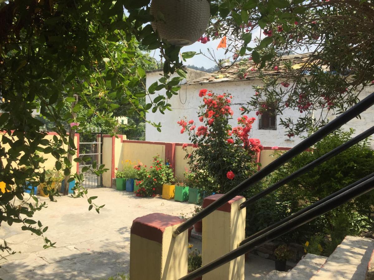 Dwarahat Katyuri Kings Divine Stay- Babaji'S Cave מראה חיצוני תמונה