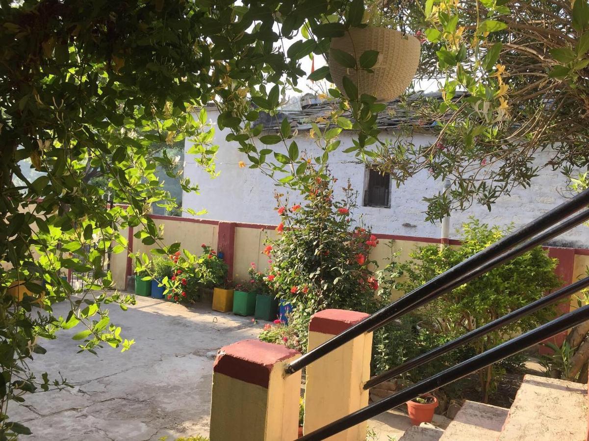Dwarahat Katyuri Kings Divine Stay- Babaji'S Cave מראה חיצוני תמונה