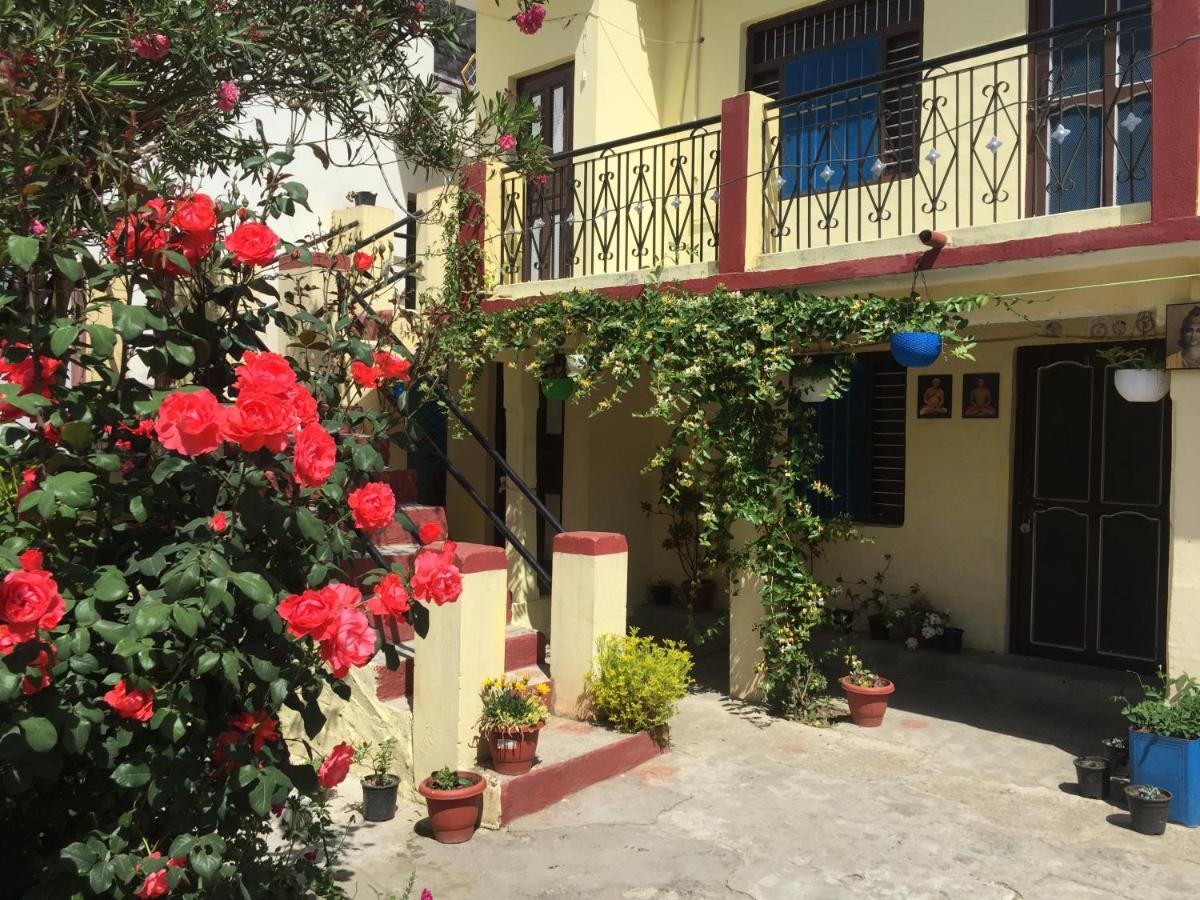 Dwarahat Katyuri Kings Divine Stay- Babaji'S Cave מראה חיצוני תמונה