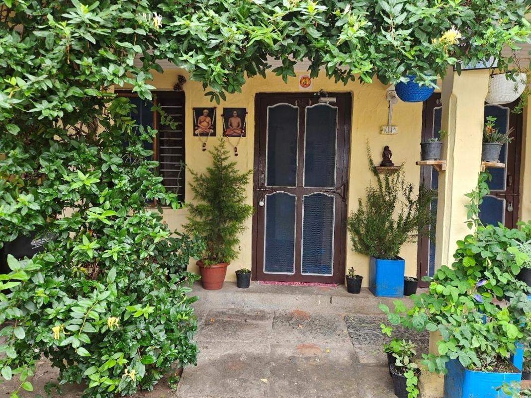 Dwarahat Katyuri Kings Divine Stay- Babaji'S Cave מראה חיצוני תמונה