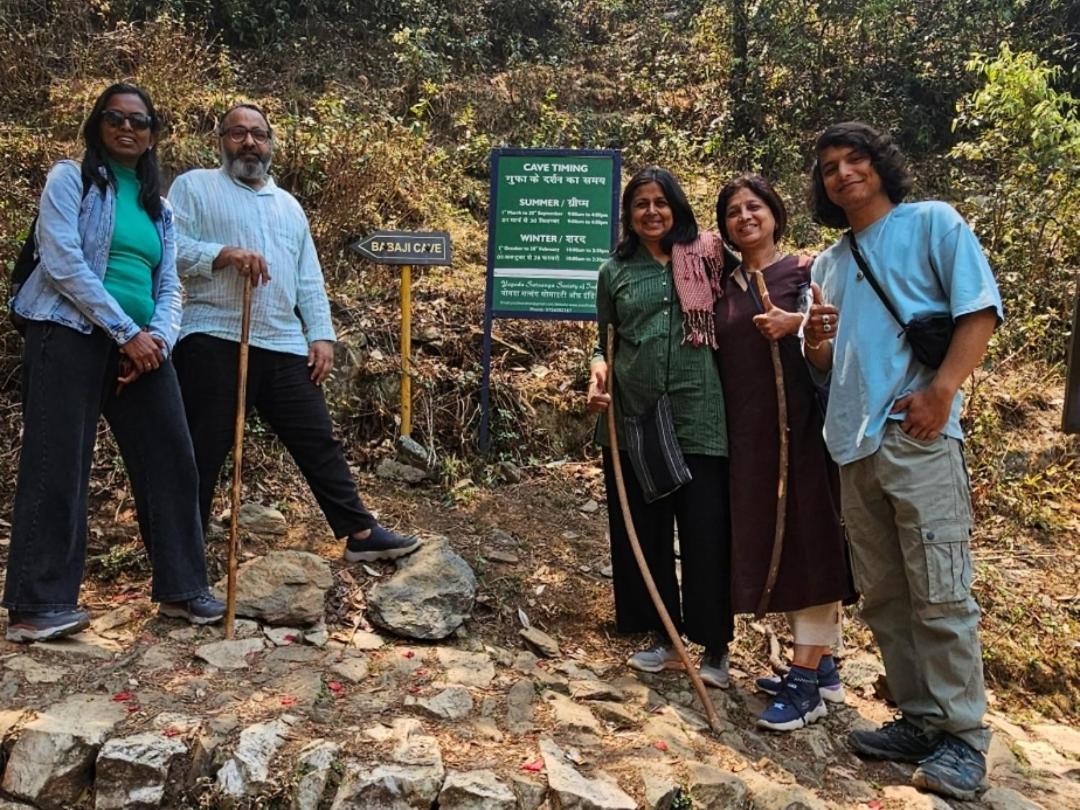Dwarahat Katyuri Kings Divine Stay- Babaji'S Cave מראה חיצוני תמונה