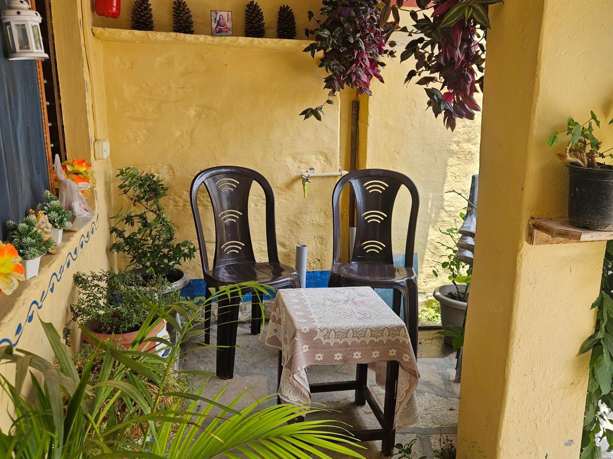 Dwarahat Katyuri Kings Divine Stay- Babaji'S Cave חדר תמונה