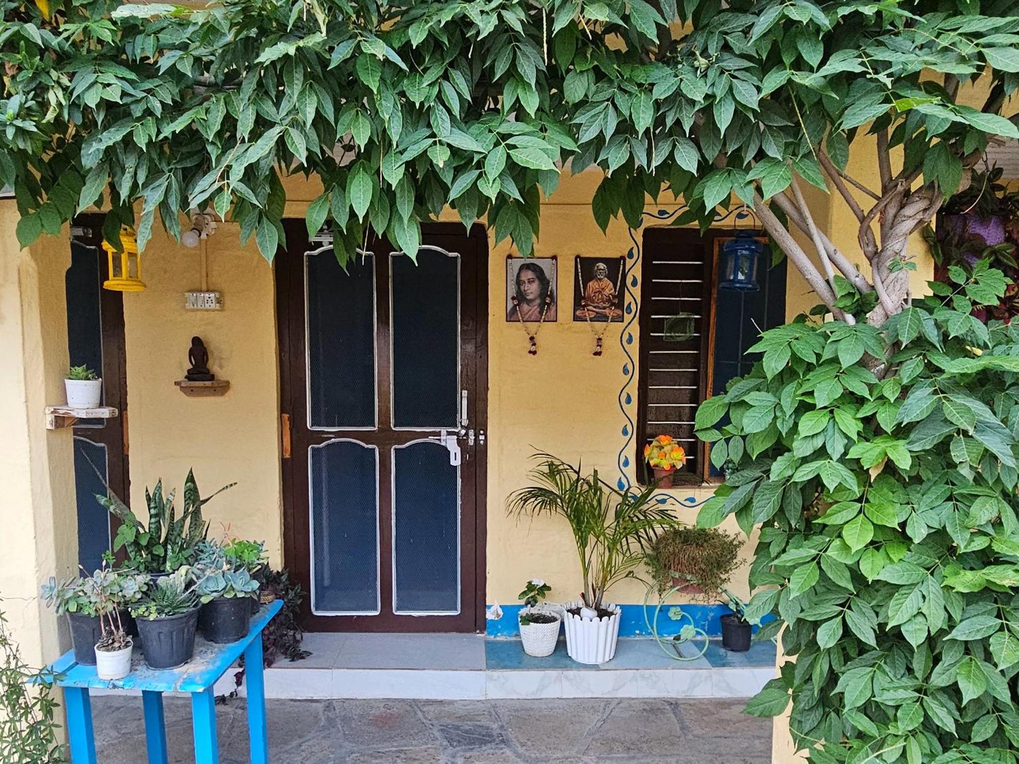 Dwarahat Katyuri Kings Divine Stay- Babaji'S Cave חדר תמונה