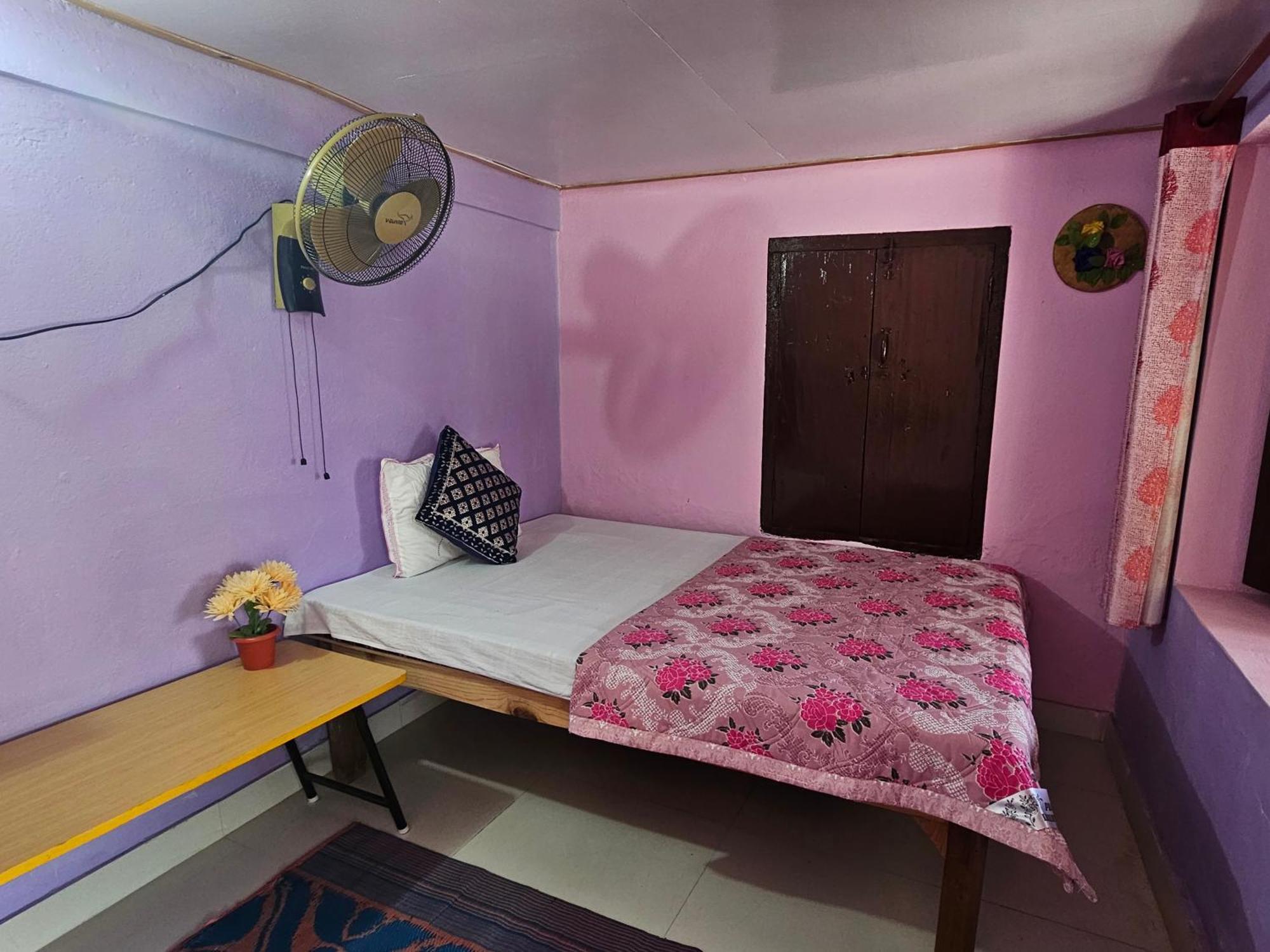Dwarahat Katyuri Kings Divine Stay- Babaji'S Cave חדר תמונה